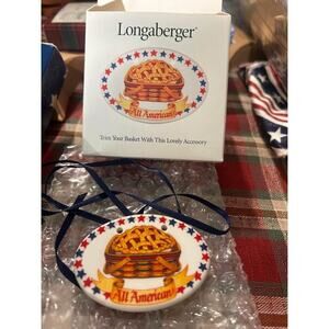 Longaberger All American basket Tie ons
Patriotic stars NEW Apple pie pottery